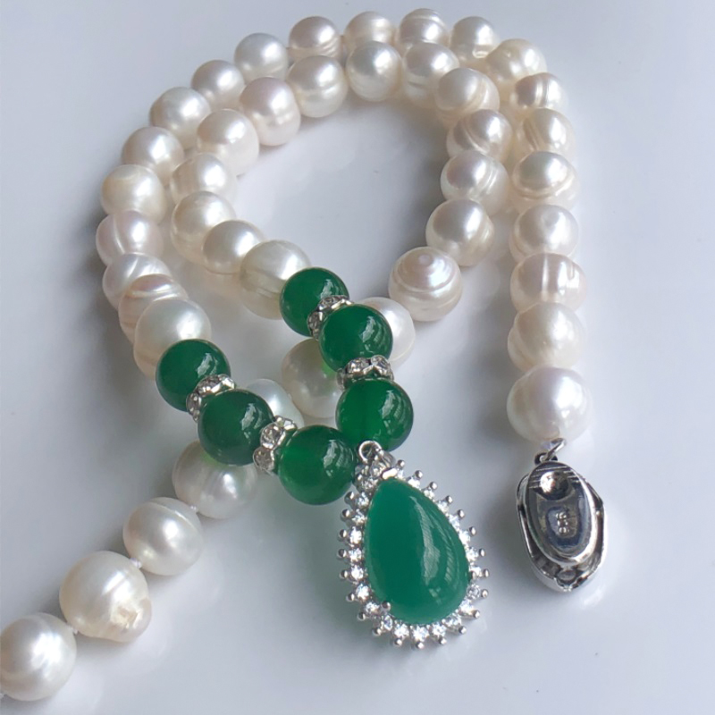 2023 New Classics Natural Fres - Pearl Trim Chain recension och pris